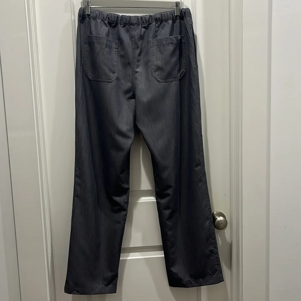 Figs Men’s Pisco Basic Scrub Pants in Graphite Sz M